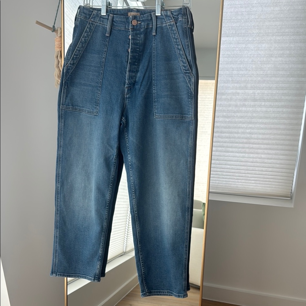NWT MOTHER The Patch Pocket Private Flood Jeans